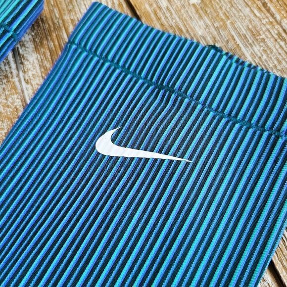 Nike Pro Elite Running Arm Sleeves Warmers Small S CW2579-317 Kipchoge B… - Picture 2 of 10